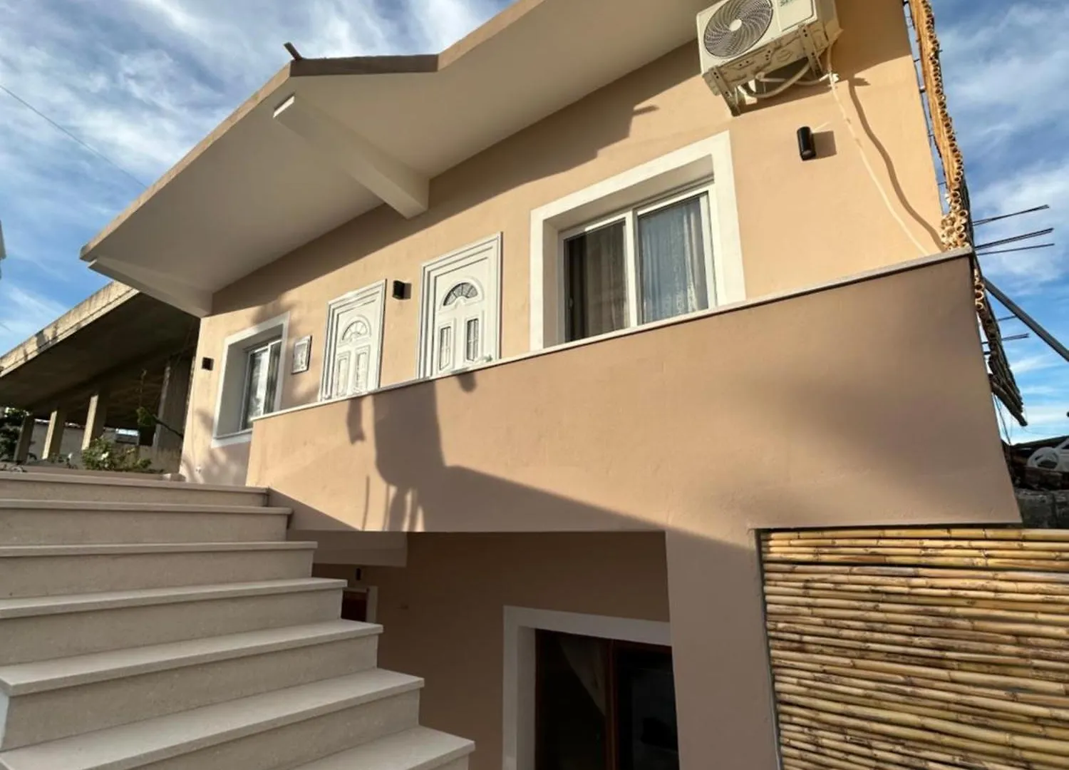 Vila Roan Vlore